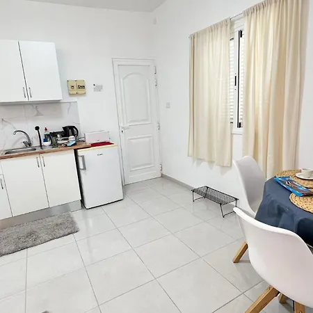 Salty Breeze In Center Of Апартаменты *