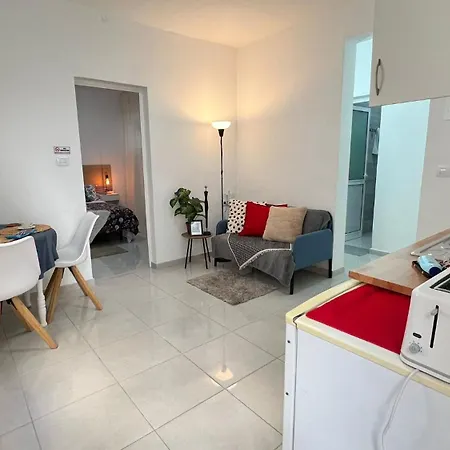 Salty Breeze In Center Of Апартаменты