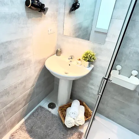 Salty Breeze In Center Of Апартаменты *