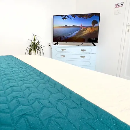 Апартаменты Salty Breeze In Center Of Алькала