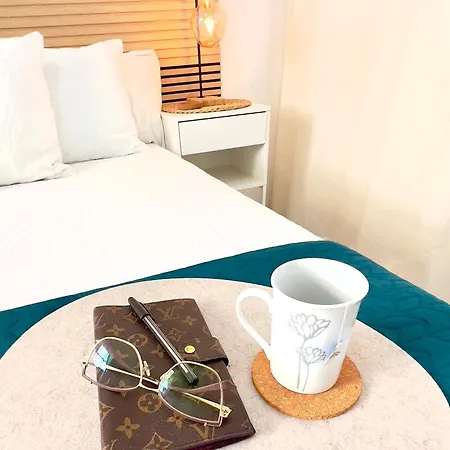 Апартаменты Salty Breeze In Center Of