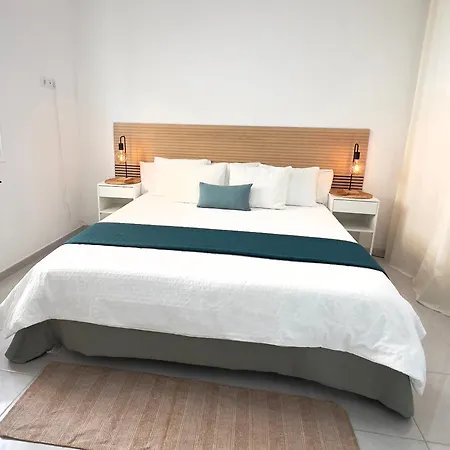 Апартаменты Salty Breeze In Center Of Алькала