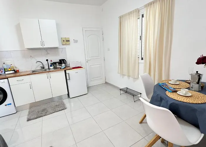 Salty Breeze In Center Of Apartament *